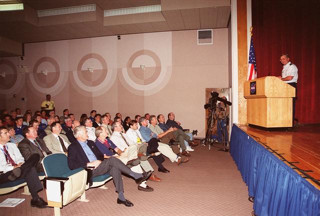 NASA image: KSC00pp1580