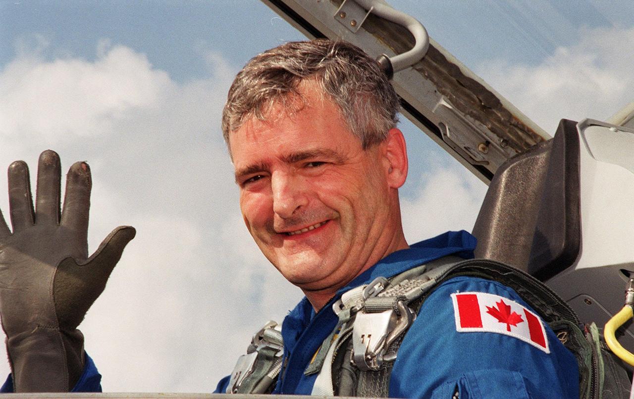 STS-97 Mission Specialist Marc Garneau arrives at the Shuttle Landing Facility aboard a T-38 jet aircraft. Garneau is with the Canadian Space Agency. He and the rest of the crew are at KSC to take part in Terminal Countdown Demonstration Test activities that include emergency egress training, familiarization with the payload, and a simulated launch countdown. The other crew members are Commander Brent Jett, Pilot Mike Bloomfield and Mission Specialists Joe Tanner and Carlos Noriega. Mission STS-97is the sixth construction flight to the International Space Station. Its payload includes the P6 Integrated Truss Structure and a photovoltaic (PV) module, with giant solar arrays that will provide power to the Station. The mission includes two spacewalks to complete the solar array connections. STS-97 is scheduled to launch Nov. 30 at 10:05 p.m. EST