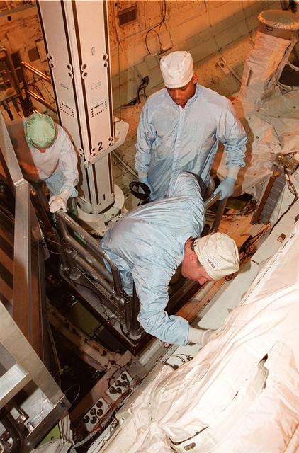 NASA image: KSC00pp1767