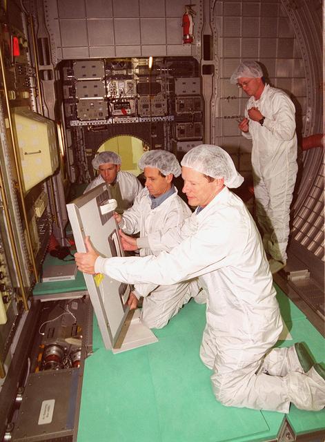 NASA image: KSC00pp1841