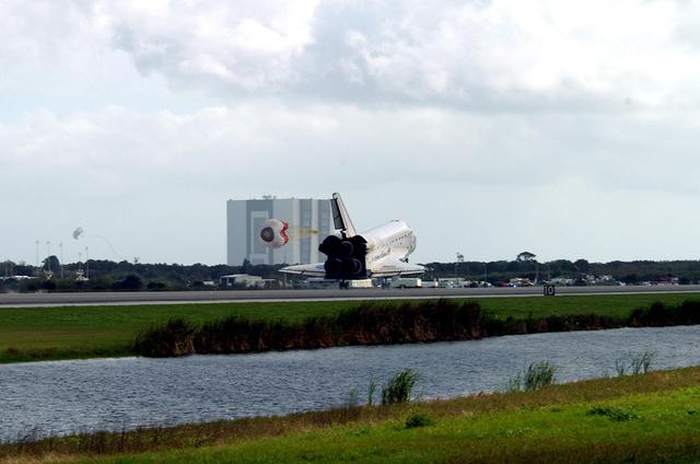 NASA image: KSC01PD1834