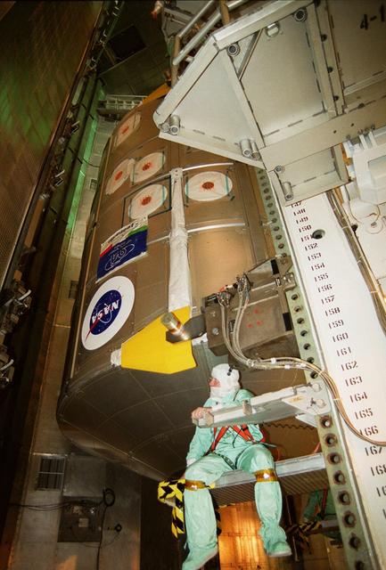 NASA image: KSC01pp0407