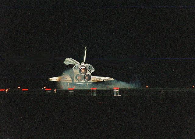 NASA image: KSC01pp0554