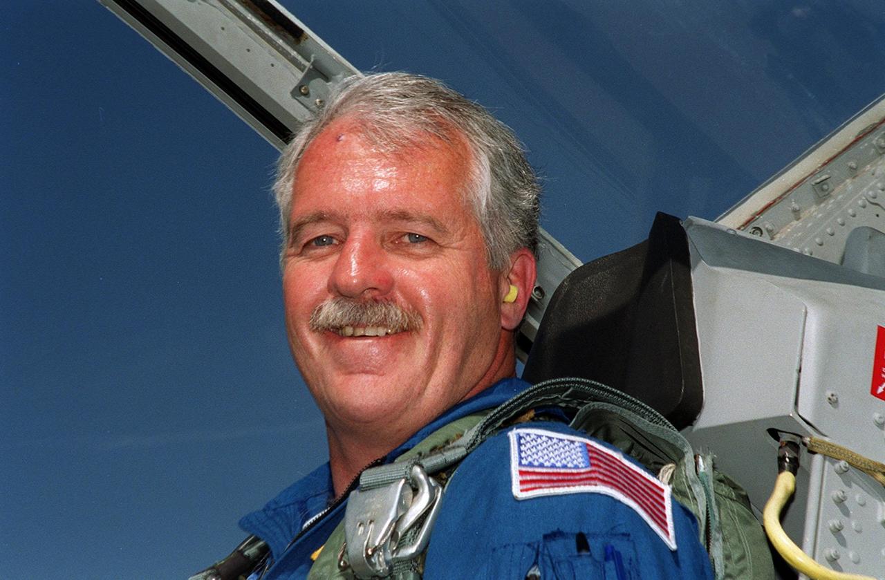 STS-100 Mission Specialist John L. Phillips arrives at the KSC Shuttle Landing Facility aboard a T-38 jet aircraft to get ready for launch. The 11-day mission to the International Space Station will deliver and integrate the Spacelab Logistics Pallet/Launch Deployment Assembly, which includes the Space Station Remote Manipulator system and the UHF Antenna, and the Multi-Purpose Logistics Module Raffaello. Liftoff on mission STS-100 is scheduled at 2:41 p.m. EDT April 19