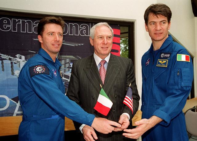 NASA image: KSC01pp0823