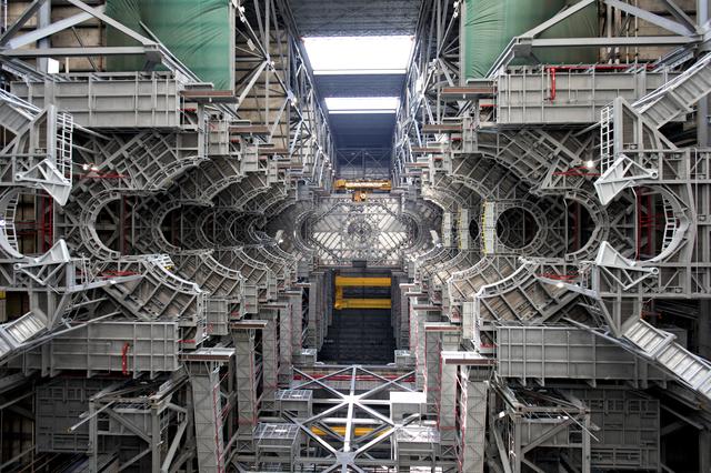 NASA image: EGS Artist Photos - Vehicle Assembly Building