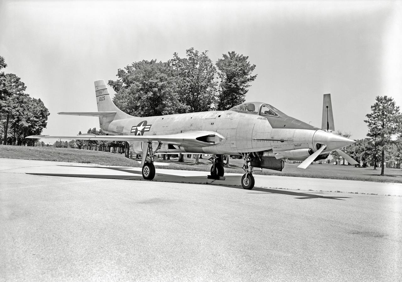 Phase SB Propeller installed on F88B