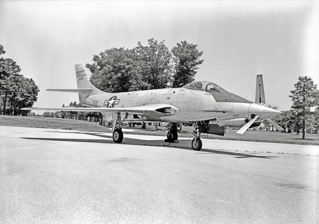 NASA image: Phase SB Propeller installed on F88B