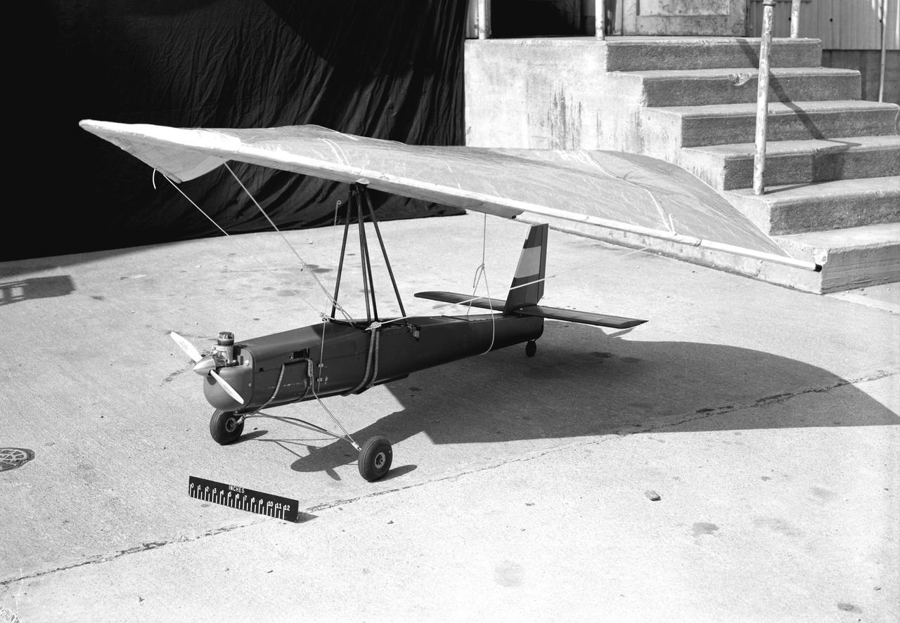 Model at building 193