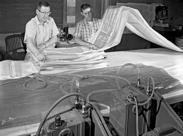 NASA image: 100' Satellite Packaging of Echo