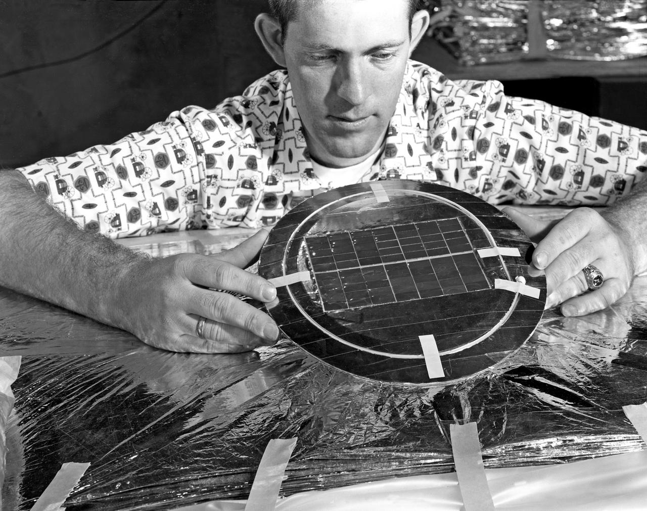 100' Satellite Packaging of Echo