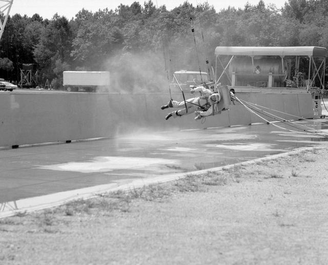 NASA image: ICARUS - Lunar Walker with Pilot Dick Yenni