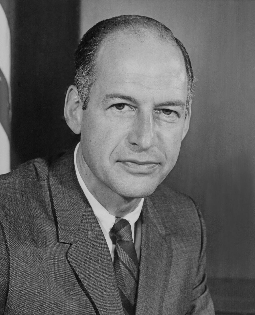 Portrait of George M. Low, he transferred to NASA  headquarters in Washington, D.C., where he served as Chief of Manned Space Flight. In this capacity, he was closely involved in the planning of Projects Mercury, Gemini, and Apollo.  NASA Biographies site. 