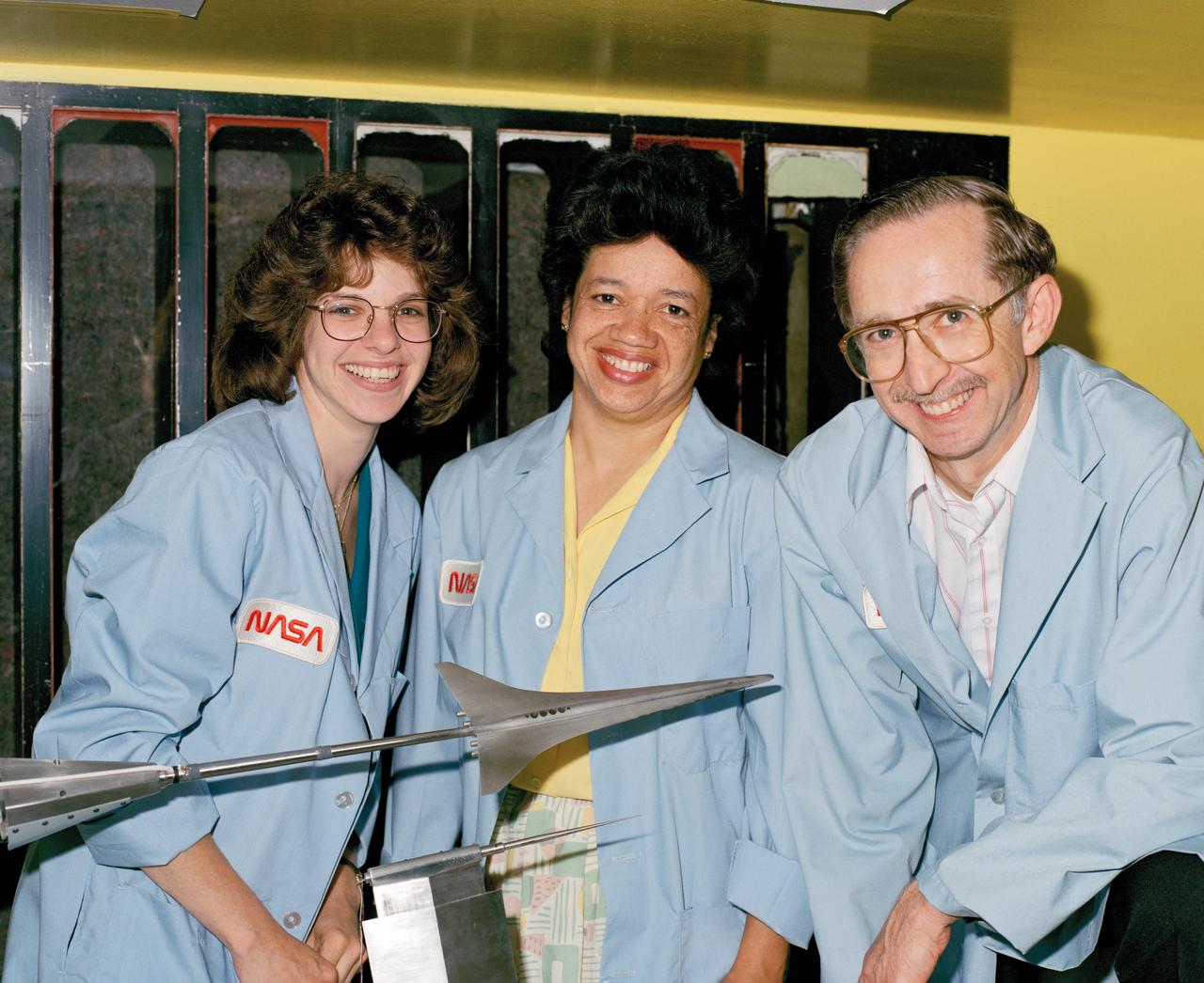 NASA Staff Dr.Darden, Matthew Overhold, Kathy Needleman, Robert Mack. 