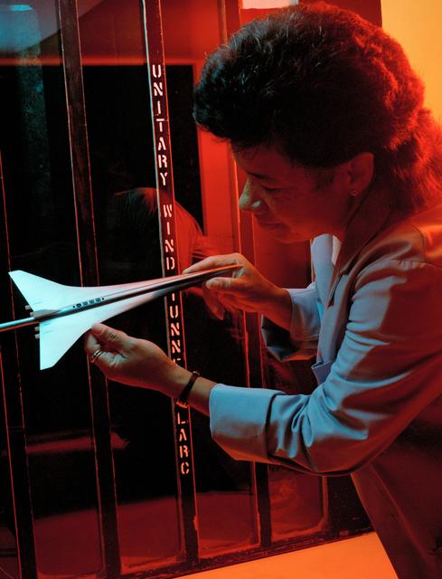 NASA image: Low-boom Model Mach II in Unitary Tunnel 