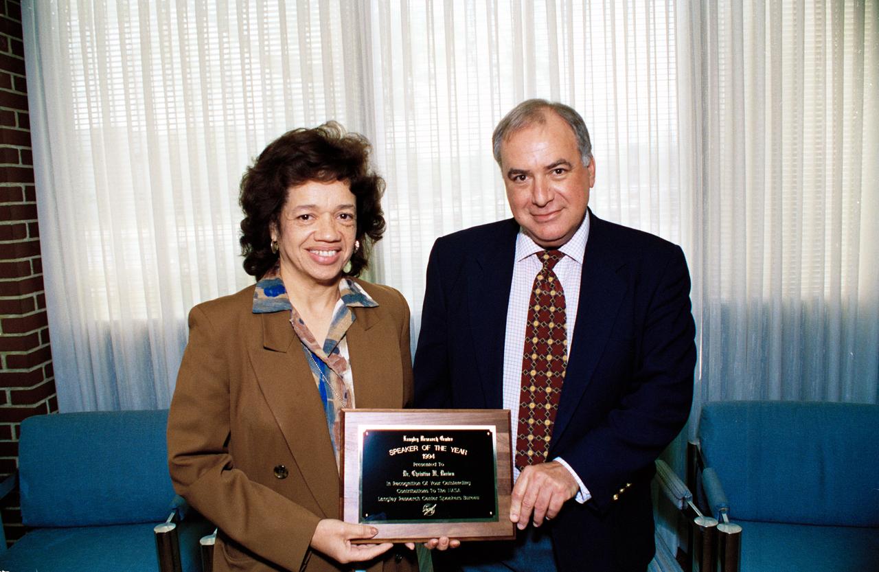Christine Darden Speaker of the Year presented by Center Director Paul Holloway 