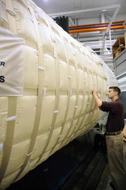 NASA image: Expandable Lunar Habitat (X-Hab)