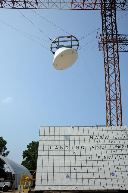 NASA image: ORION Project-(SPLASH) Structural Passive Landing Attenuation fo