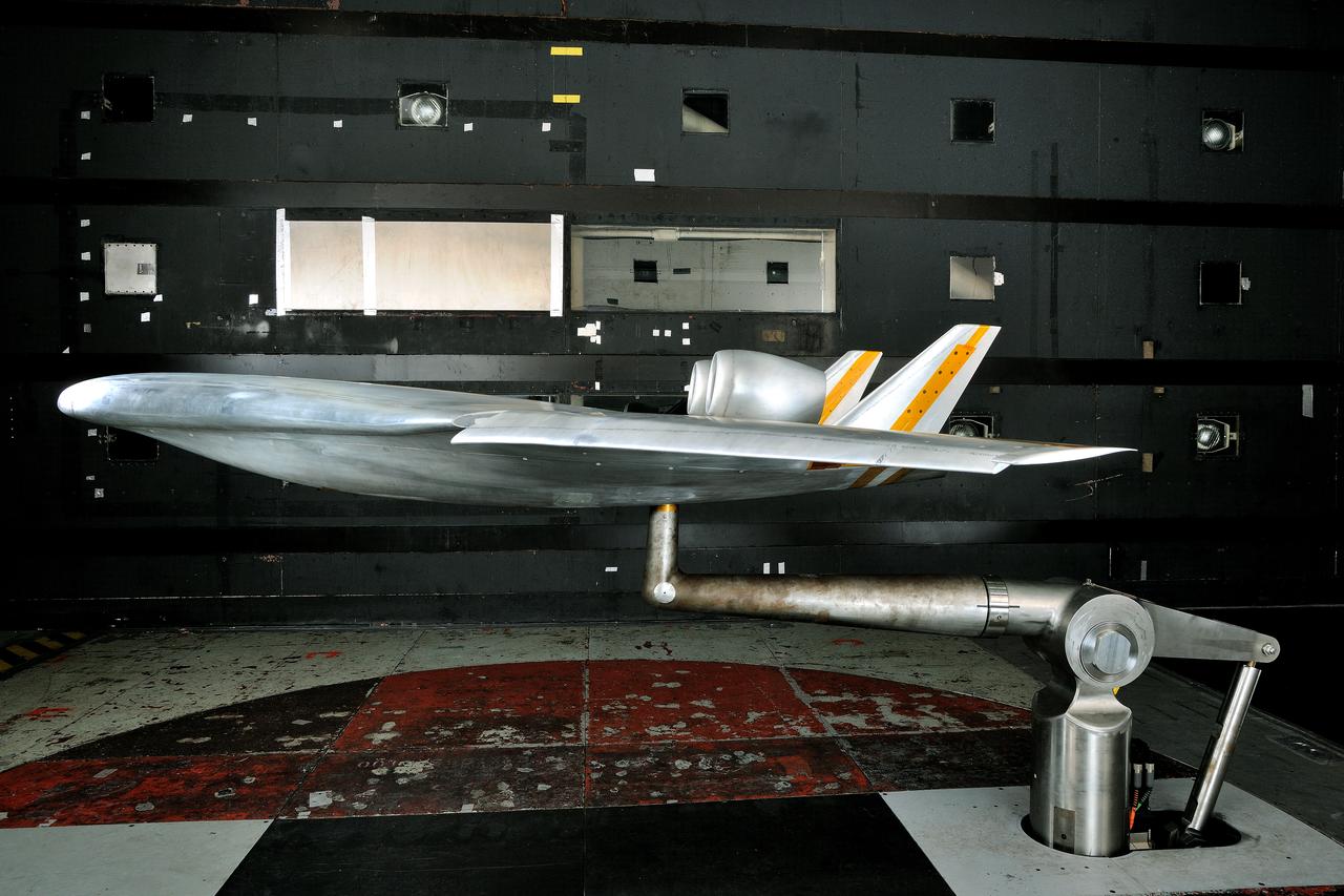 (HWB) Hybrid Wing Body Aerodynamic Test in 14x22 12.3 Foot Span HWB Model as tested in the 14x22 Foot Subsonic Tennel Aerodynamic Test  