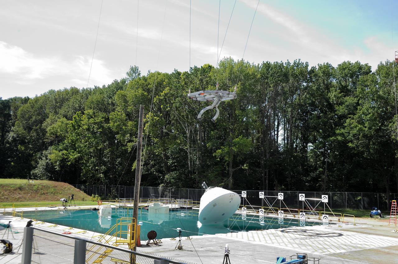 Orion Project SPLASH BTA Water Impact POT  Boiler Plate Test Article (BTA) (SPLASH) Structural Passive Landing Attenuation for Survivability of Human Crew. (POT) Phase "0" Test  Water Impact Test #3