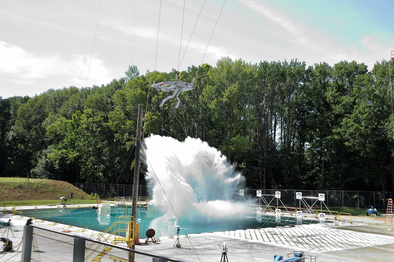 Orion Project SPLASH BTA Water Impact POT Boiler Plate Test Article (BTA) (SPLASH) Structural Passive Landing Attenuation for Survivability of Human Crew. (POT) Phase "0" Test Water Impact Test #3