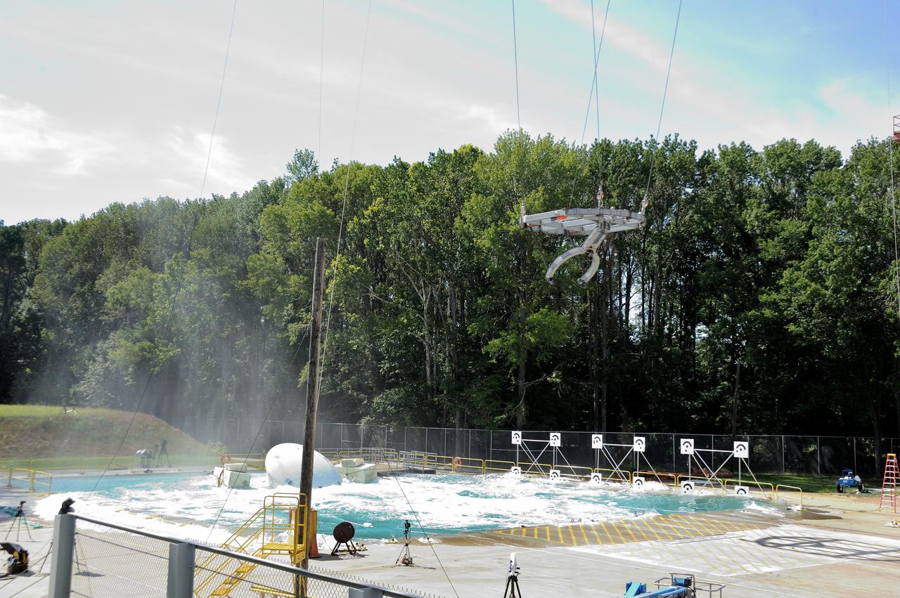 Orion Project SPLASH BTA Water Impact POT  Boiler Plate Test Article (BTA) (SPLASH) Structural Passive Landing Attenuation for Survivability of Human Crew. (POT) Phase "0" Test  Water Impact Test #3