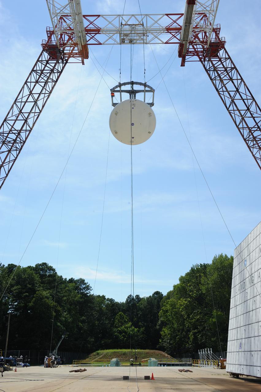 Orion Project SPLASH BTA Water Impact POT  Boiler Plate Test Article (BTA) (SPLASH) Structural Passive Landing Attenuation for Survivability of Human Crew. (POT) Phase "0" Test  Water Impact Test #3