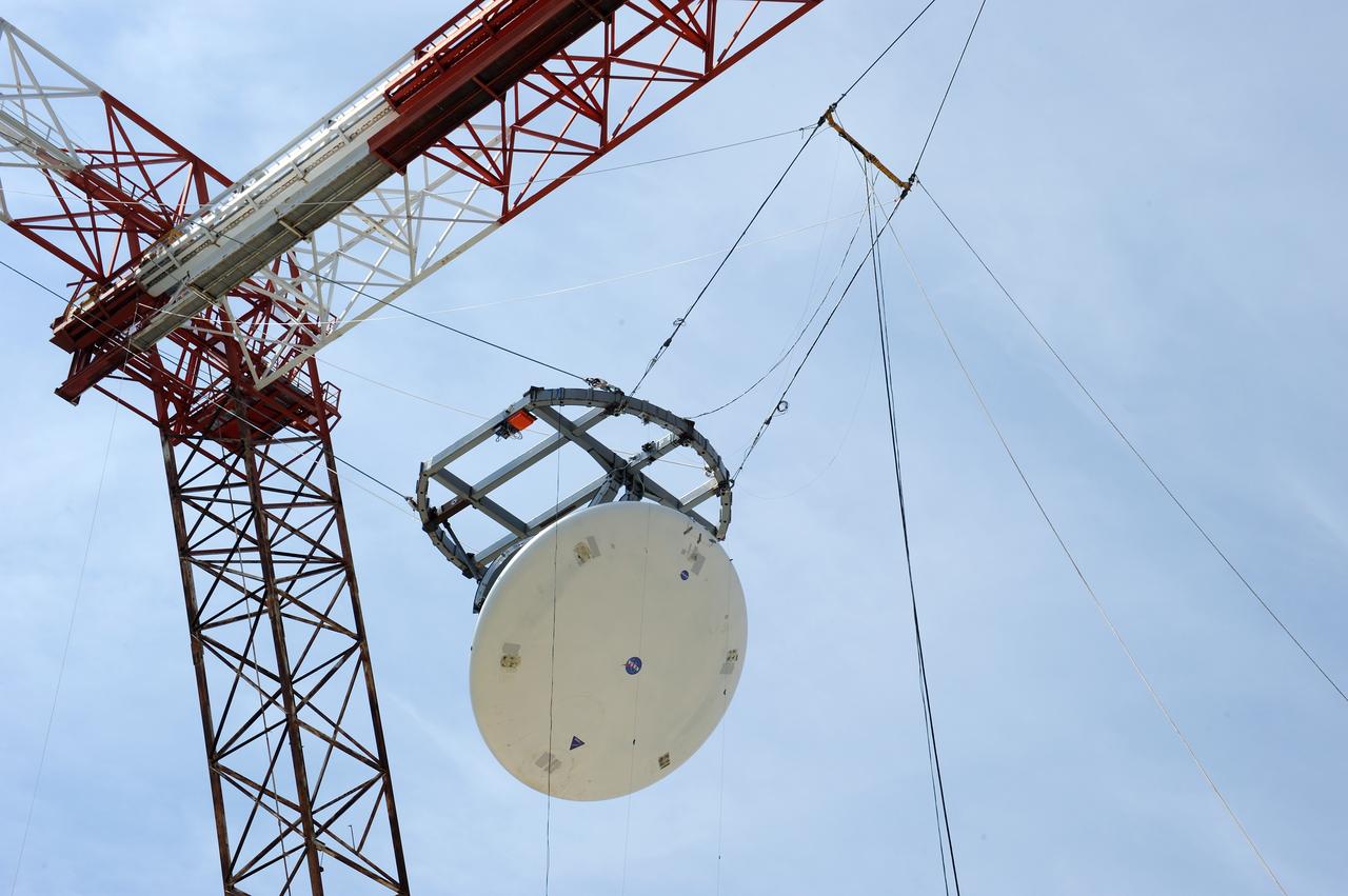 Orion Project SPLASH BTA Water Impact POT Boiler Plate Test Article (BTA) (SPLASH) Structural Passive Landing Attenuation for Survivability of Human Crew. (POT) Phase "0" Test Water Impact Test #3