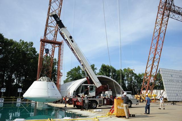 NASA image: Orion Project SPLASH BTA Water Impact POT #3