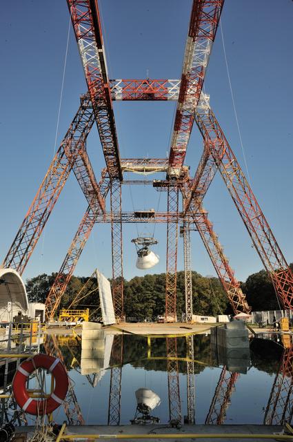 NASA image: ORION Project-(SPLASH) Structural Passive Landing Attenuation fo