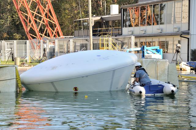 NASA image: ORION Project-(SPLASH) Structural Passive Landing Attenuation fo