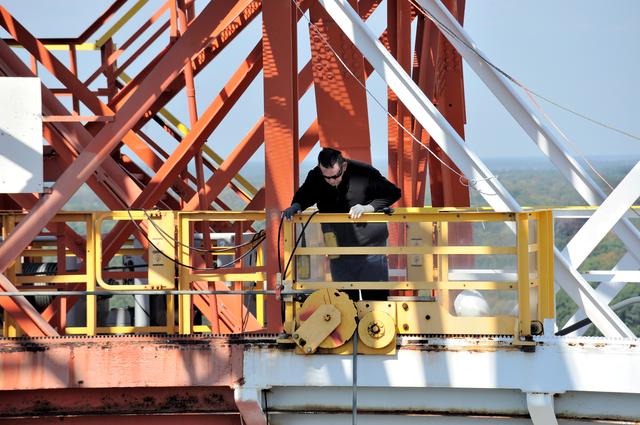 NASA image: ORION Project-(SPLASH) Structural Passive Landing Attenuation fo