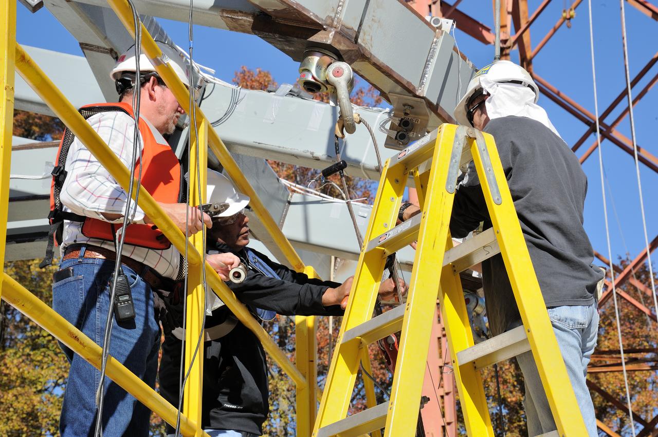 ORION Project-(SPLASH) Structural Passive Landing Attenuation for Survivability of Human Crew (BTA) Boiler Plate Test Article Water Impact Test-Pot Phase"0" Test  Tested at the Hydro Impact Basin at the Landing and Impact Research Facility (Gantry)