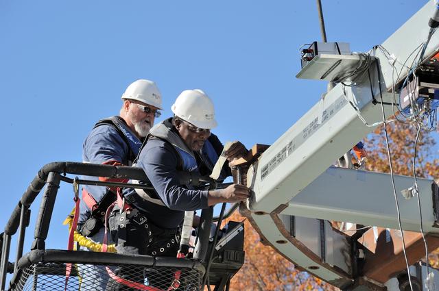 NASA image: ORION Project-(SPLASH) Structural Passive Landing Attenuation fo
