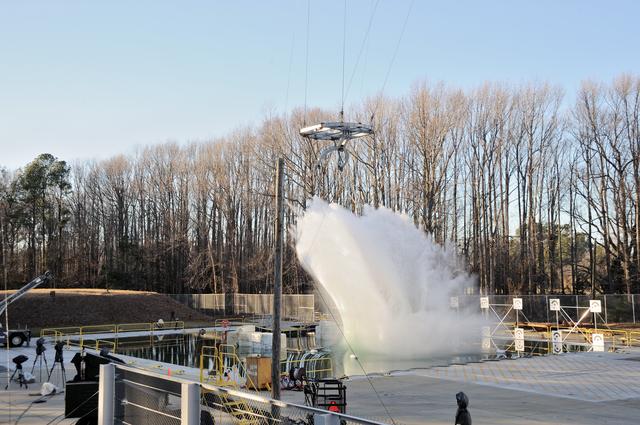 NASA image: ORION Project-(SPLASH) Structural Passive Landing Attenuation fo