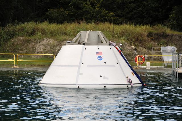 NASA image: Orion SPLASH BTA Phase 2 Vertical Tests 9: at NASA Langley Resea