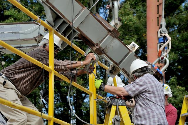 NASA image: Orion SPLASH P1 Test 7 Swing Test at NASA Langley Research Cente