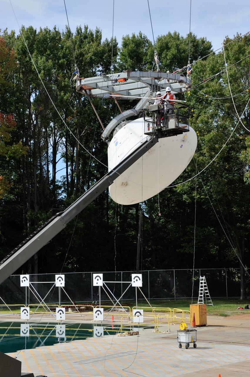 SPLASH P1 Test 7 Swing Test: Documentation of preparation, set up and results of full scale BTA (Boilerplate Test Article) vertical drop test series performed in 2012 at the LaRC Hydro Impact Basin (HIB)  