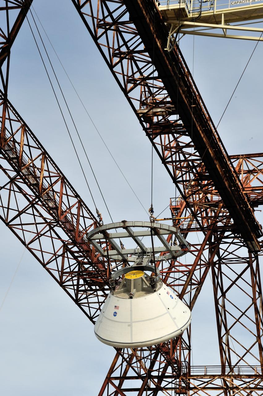 SPLASH P1 Test 7 Swing Test: Documentation of preparation, set up and results of full scale BTA (Boilerplate Test Article) vertical drop test series performed in 2012 at the LaRC Hydro Impact Basin (HIB)  