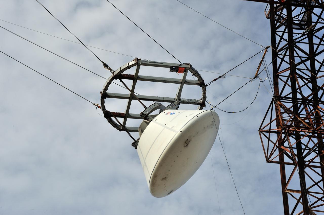 SPLASH P1 Test 7 Swing Test: Documentation of preparation, set up and results of full scale BTA (Boilerplate Test Article) vertical drop test series performed in 2012 at the LaRC Hydro Impact Basin (HIB)  