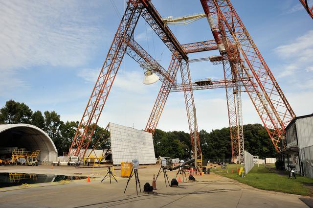 NASA image: Orion SPLASH P1 Test 7 Swing Test at NASA Langley Research Cente
