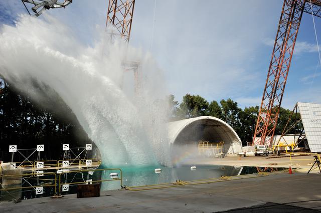NASA image: Orion SPLASH P1 Test 7 Swing Test at NASA Langley Research Cente