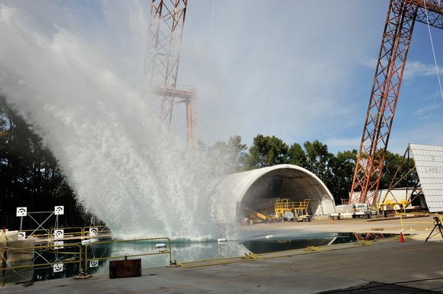 NASA image: Orion SPLASH P1 Test 7 Swing Test at NASA Langley Research Cente