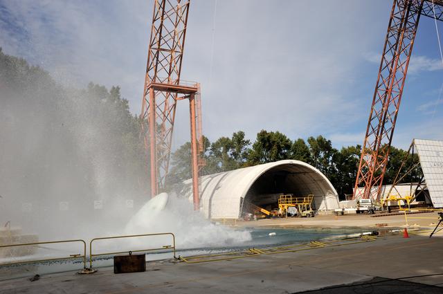 NASA image: Orion SPLASH P1 Test 7 Swing Test at NASA Langley Research Cente