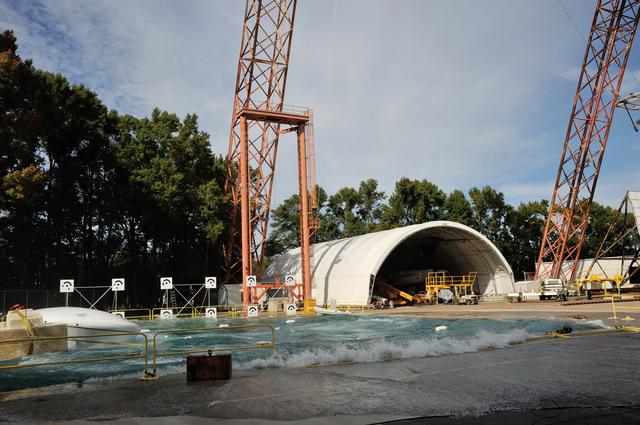 NASA image: Orion SPLASH P1 Test 7 Swing Test at NASA Langley Research Cente