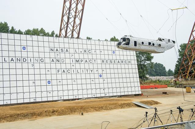 NASA image: (TRACT) Transport Rotorcraft Aircraft Testbed 