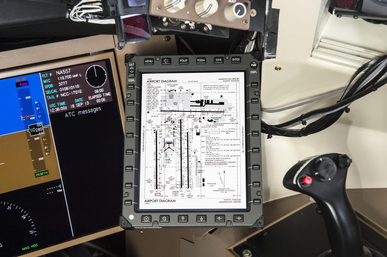NextSafe-3 Simulator with Cockpit view, Head worn displays