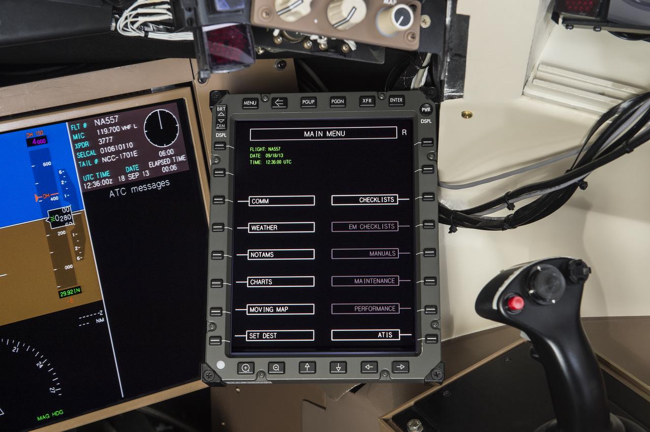 NextSafe-3 Simulator with Cockpit view, Head worn displays 