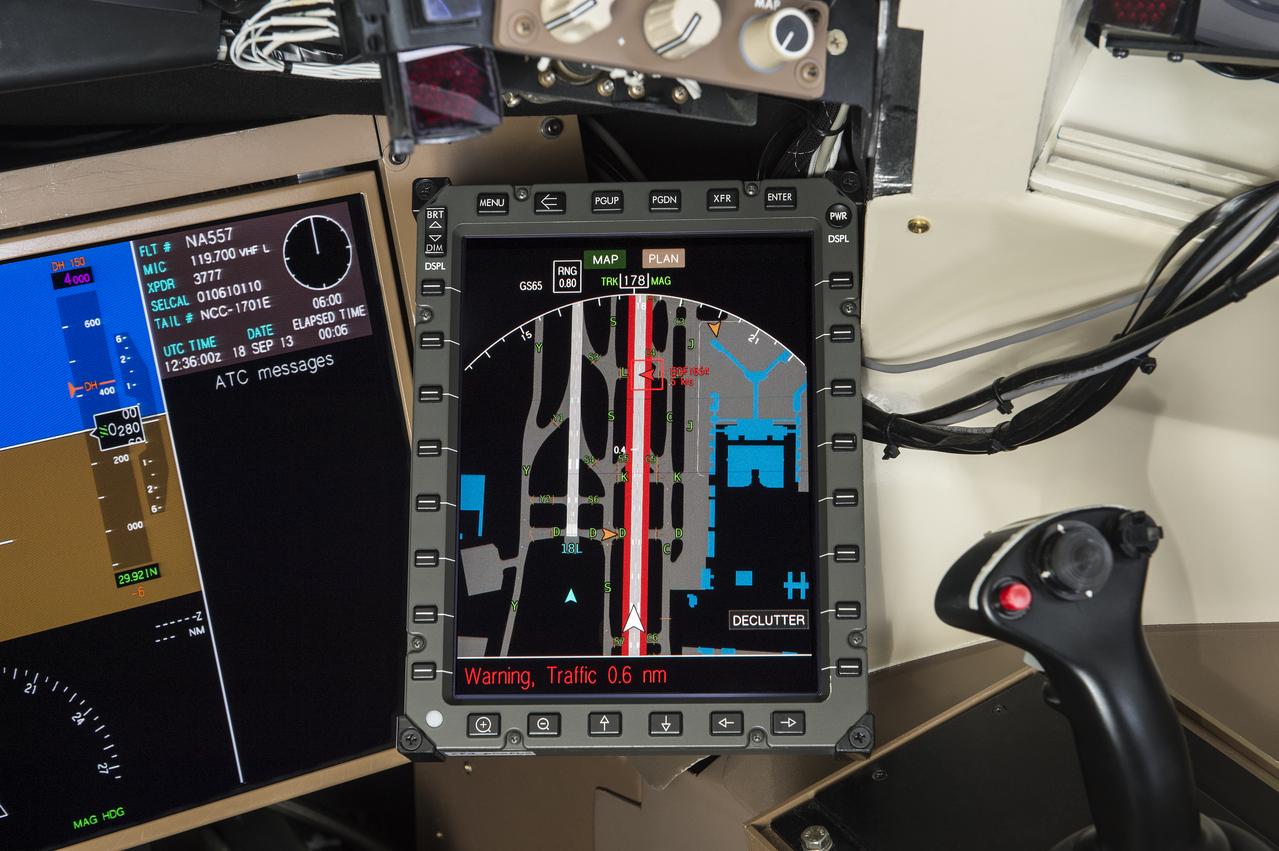 NextSafe-3 Simulator with Cockpit view, Head worn displays