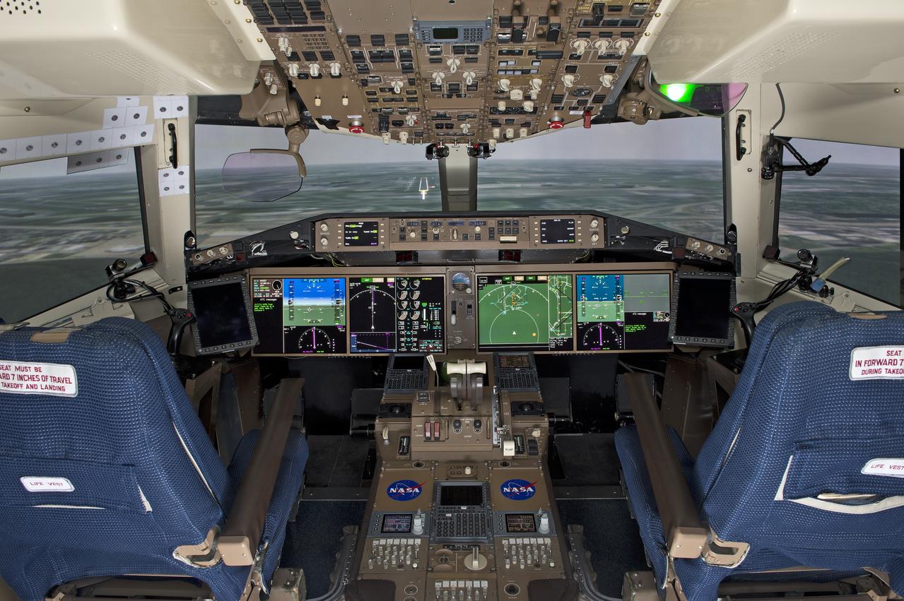 NextSafe 2.5 Motion Simulation Experiment Crew evaluation of vision system technologies